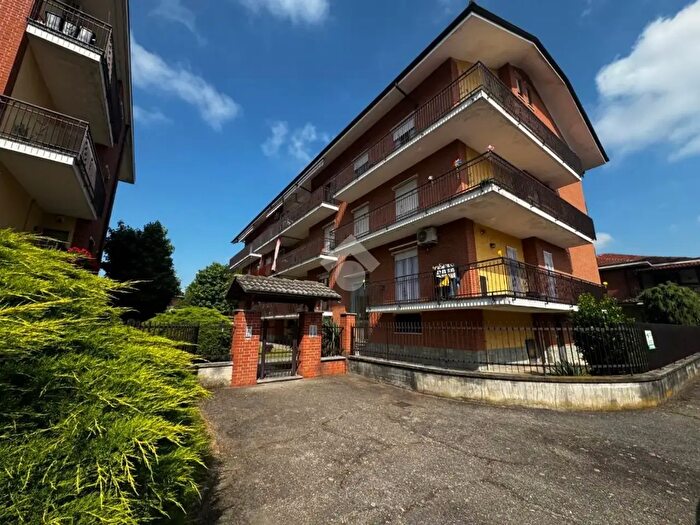 Appartamento trilocale in vendita in Via Superga, Carmagnola