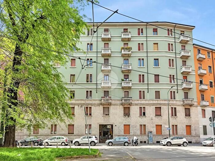 Appartamento bilocale in vendita in Piazza Pompeo Castelli, Milano