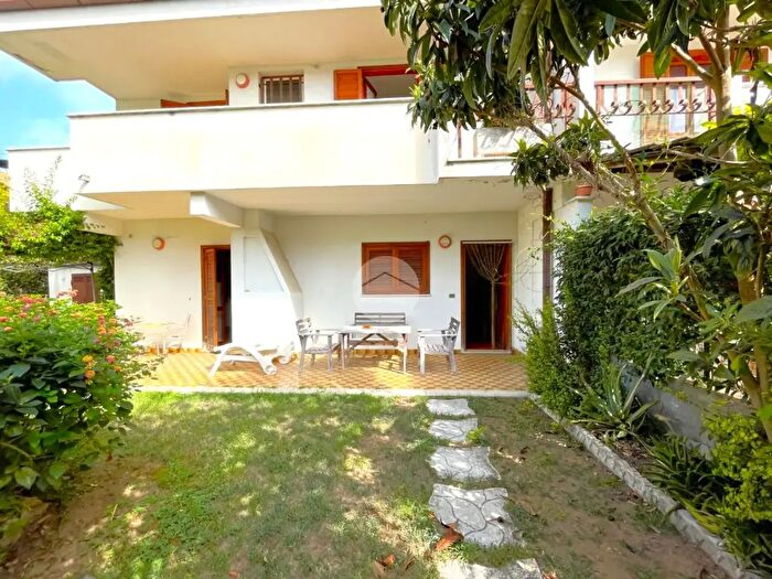 Appartamento trilocale in vendita in Via della Stazione, Anzio