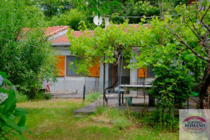 Casa quadrilocale in vendita in Località Oltreacqua, Sassello