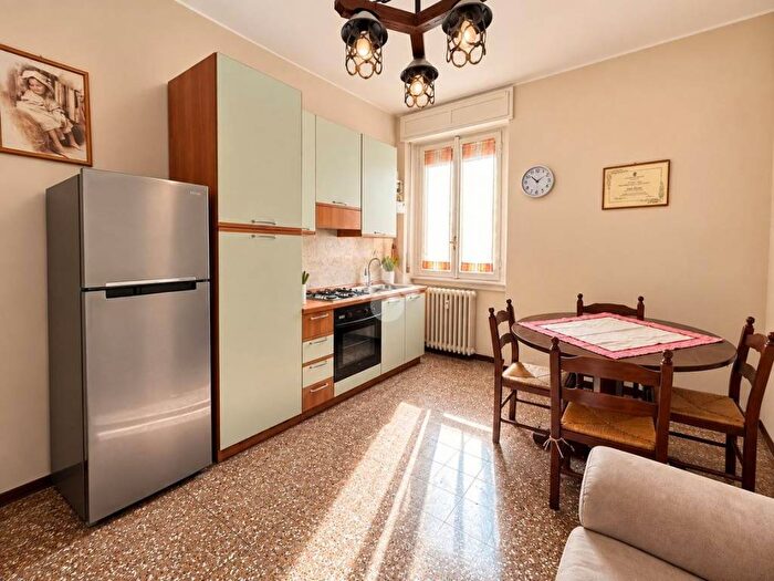 Appartamento trilocale in affitto in Viale Bacchiglione, Corvetto, Milano