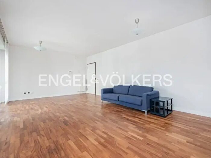 Appartamento trilocale in vendita in Via Savona, Milano