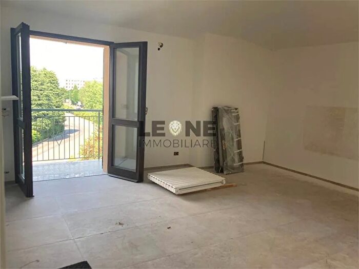 Appartamento con 5 locali in affitto in Vignola