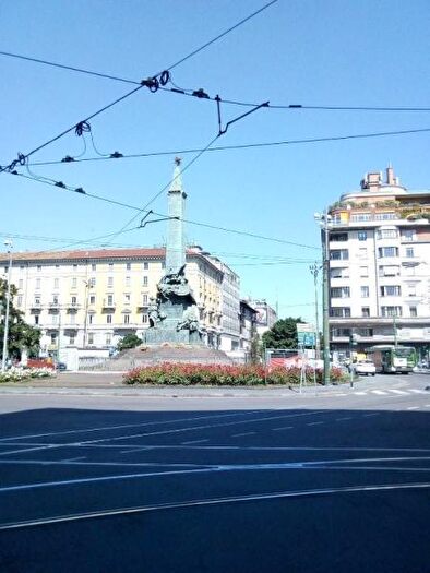 Appartamento quadrilocale in affitto in Milano