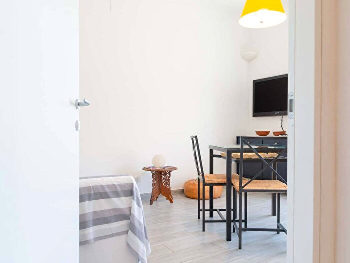 Appartamento bilocale in affitto in Via Aosta, Aurora, Torino