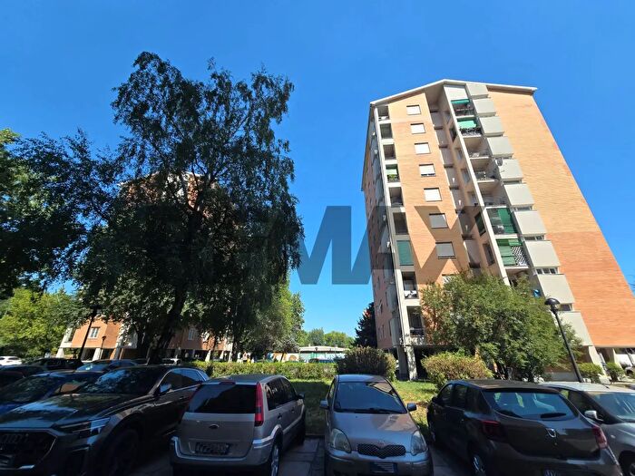 Appartamento trilocale in vendita in Via Monte Rotondo, Milano