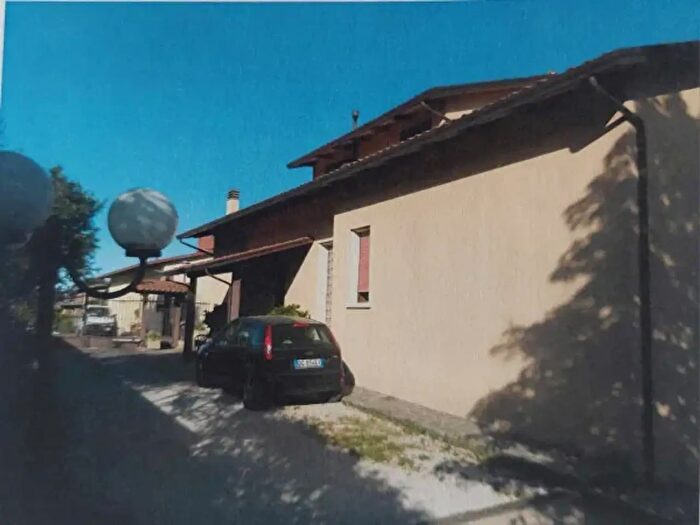 Casa con 6 locali in vendita in Via Ercole, Perugia