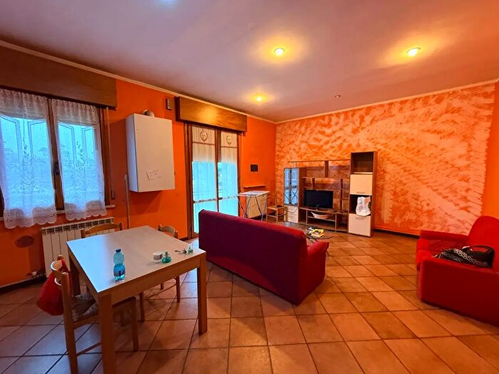 Appartamento trilocale in vendita in Poggio Rusco