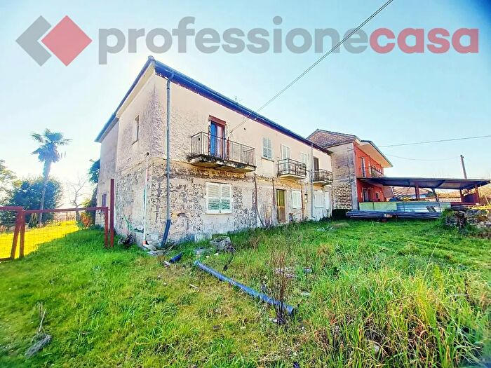 Casa quadrilocale in vendita in Via del Colle, Pignataro Interamna