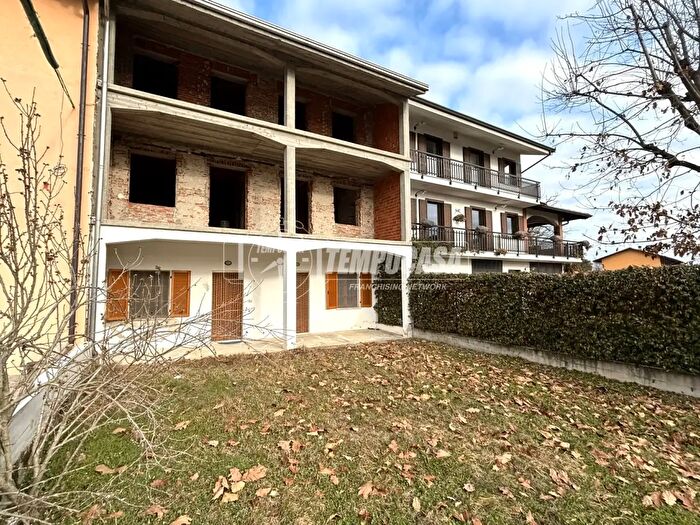 Casa con 7 locali in vendita in Via Liun, Scarmagno