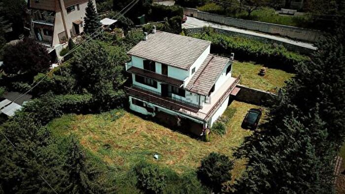 Casa con 6 locali in vendita in Casale d'Abruzzo, Montereale