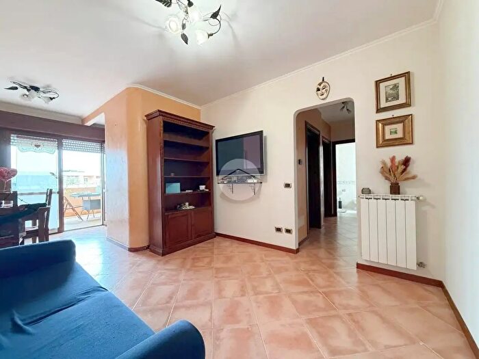 Appartamento trilocale in vendita in Via Luigi Gastinelli, Roma