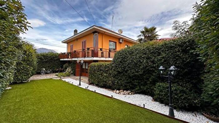 Casa con 5 locali in vendita in Via della Torre, Buttigliera Alta