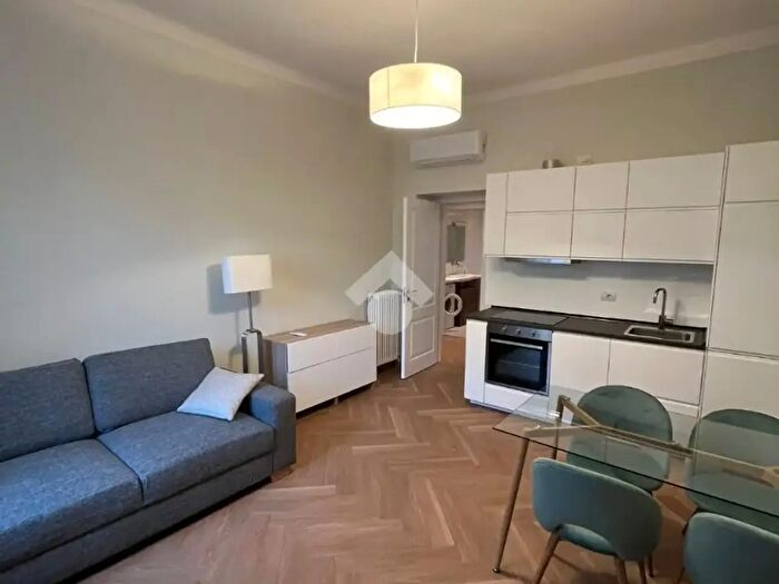 Appartamento trilocale in vendita in Via Palladio, Milano