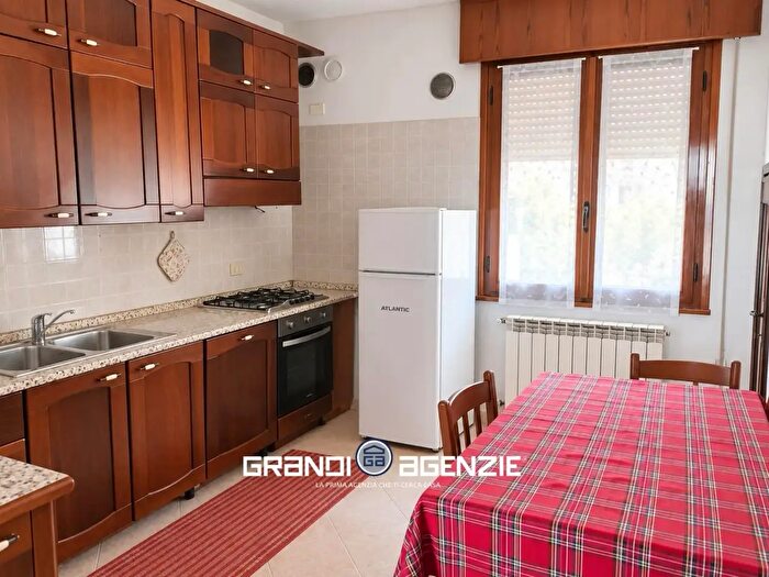 Casa con 6 locali in vendita in Via Vittorio Veneto, Resana