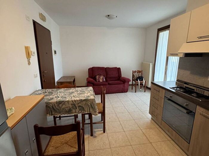 Appartamento in affitto in Via Stringher, Vigonovo Fontanafredda, Fontanafredda
