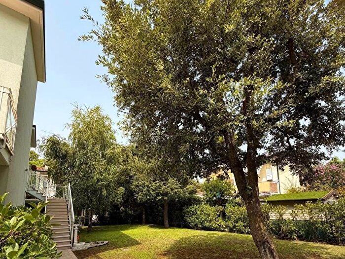 Appartamento trilocale in vendita in Viale dei Pioppi, Porto Corsini Marina Romea, Ravenna