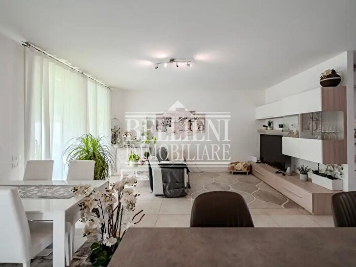 Casa quadrilocale in vendita in Via Dante Alighieri, Longare