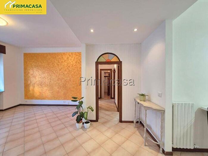 Appartamento trilocale in affitto in Via Don Enrico Girardi, Santa Lucia Golosine, Verona