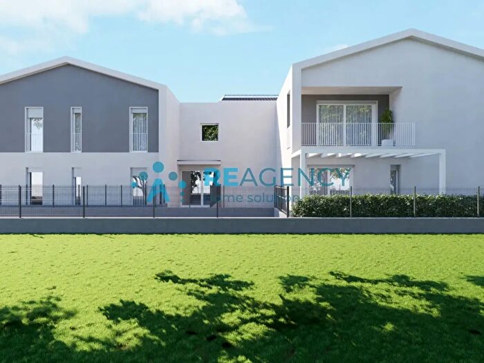 Appartamento quadrilocale in vendita in Via Giuseppe Mazzini, Altavilla Vicentina