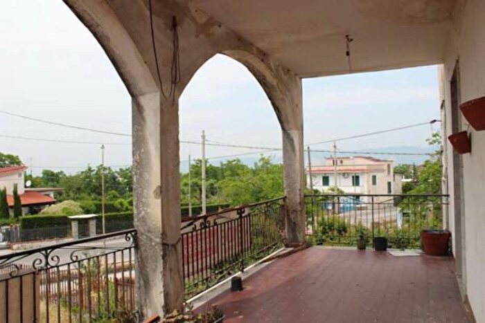 Casa con 6 locali in vendita in Via Cupa di Nola, Somma Vesuviana