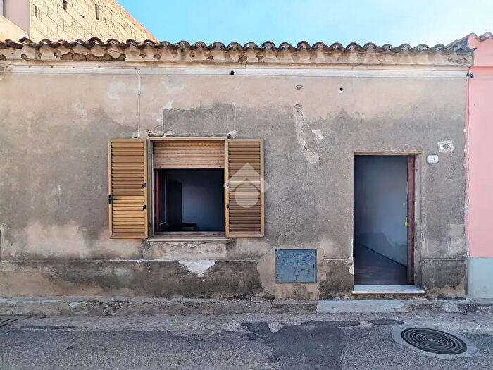 Casa bilocale in vendita in Via Trieste, Riola Sardo