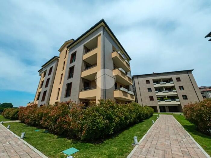 Appartamento bilocale in vendita in Via Bazzano Inferiore, Assago