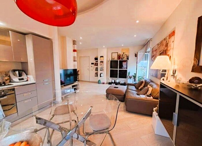 Appartamento quadrilocale in affitto in Via Rinchiosa, Marina di Carrara, Carrara