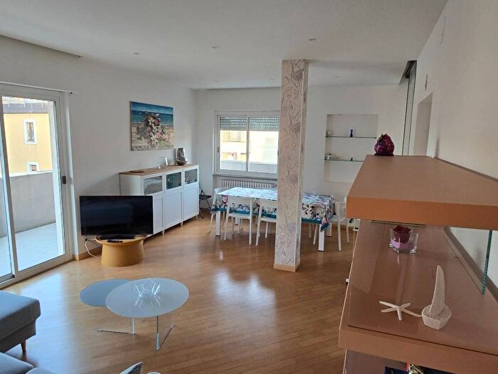 Casa trilocale in affitto in Via Venezia Lungofiume Paolucci, Pescara