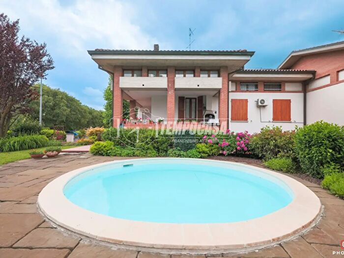 Casa con 8 locali in vendita in Via Serafino Gasiani, Anzola Dell'Emilia
