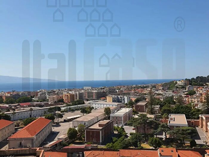 Casa bilocale in vendita in Via N Casazza, Messina