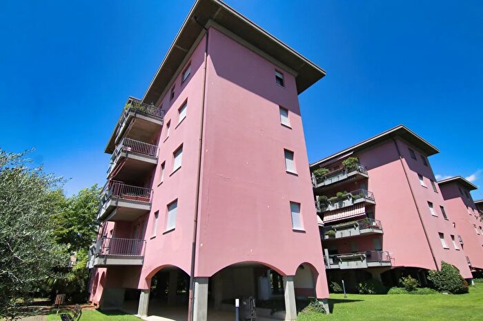 Appartamento trilocale in vendita in Viale Sicilia, Verona