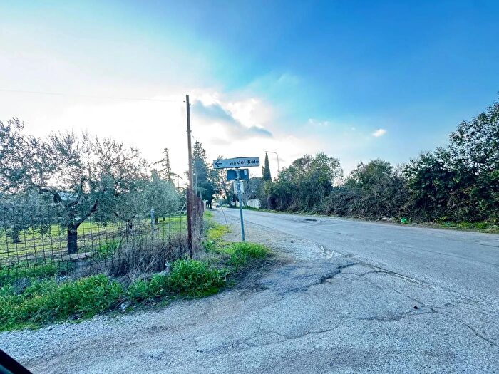 Casa trilocale in vendita in Via del Sole, Foggia