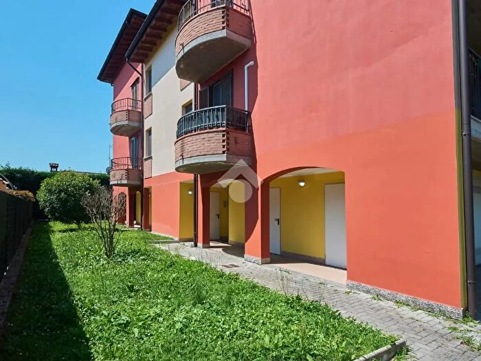 Appartamento quadrilocale in vendita in Via Belgio, Spino D'Adda
