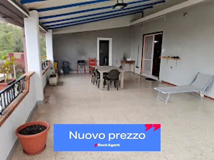 Appartamento con 5 locali in vendita in Via Pitagora, Caulonia