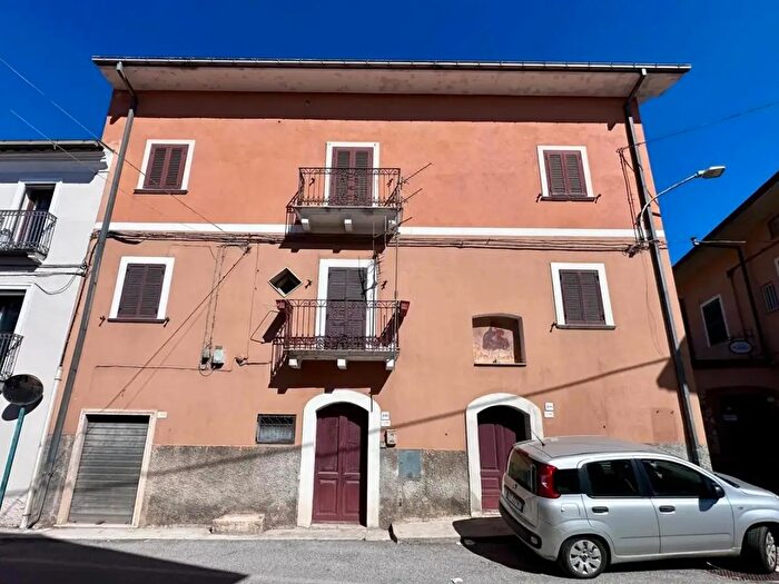 Casa con 5 locali in vendita in Corso Sallustio Snc, Pizzoli