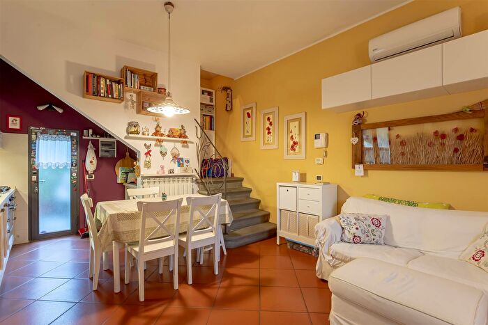Casa trilocale in vendita in Via dei Platani, Campi Bisenzio