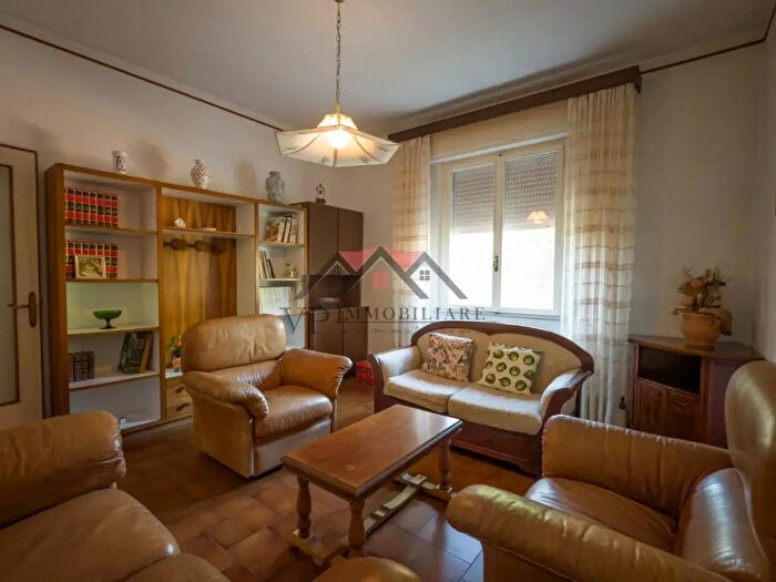 Appartamento con 5 locali in vendita in Volterra