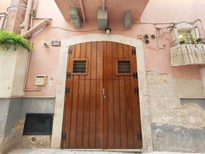 Appartamento bilocale in vendita in Strada San Sebastiano, Bari