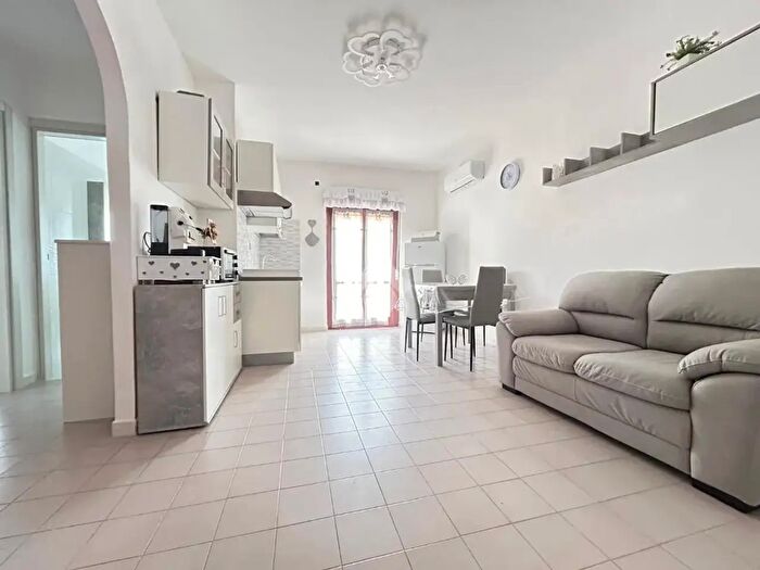 Appartamento trilocale in vendita in Via Piano Lettieri, Scalea