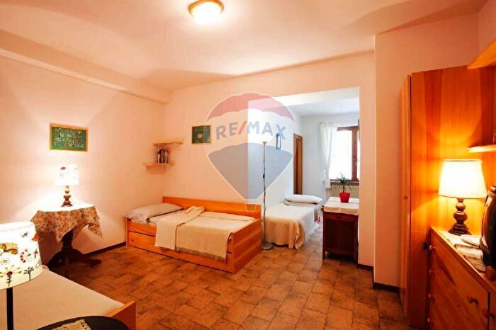 Appartamento trilocale in vendita in Via Roma, Val di Zoldo