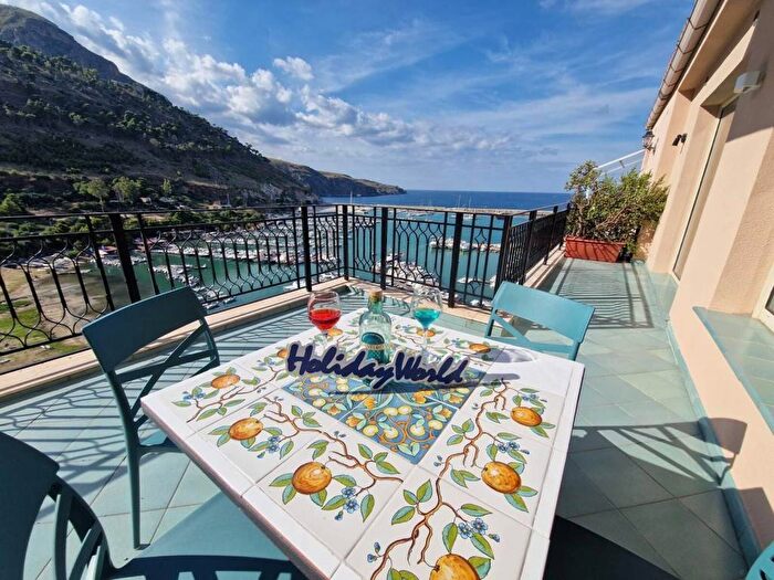 Casa con 5 locali in affitto in Via Giacomo Puccini, Centro, Castellammare del Golfo