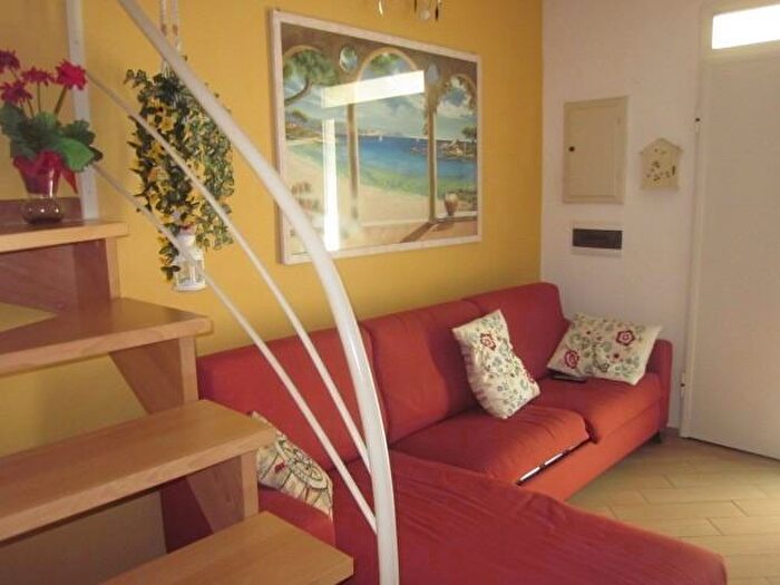 Appartamento con 5 locali in vendita in Viareggio