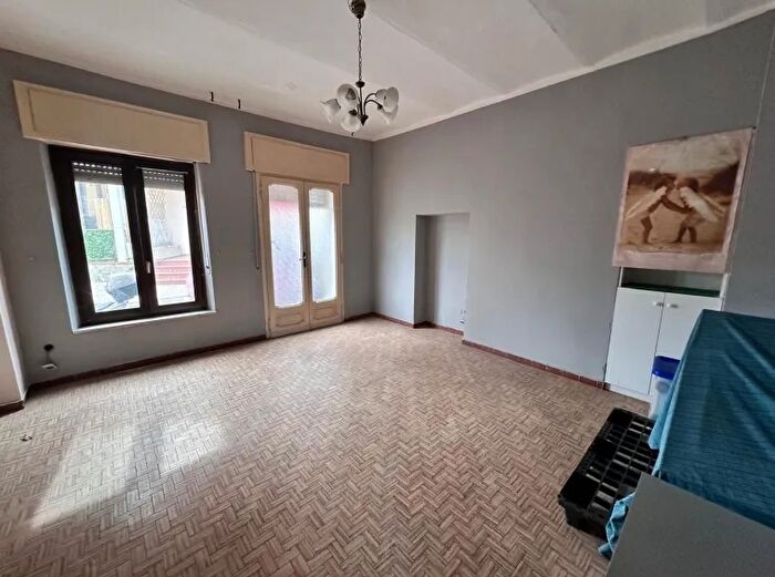 Appartamento bilocale in vendita in Via Trento Malnate Va Italia, Malnate