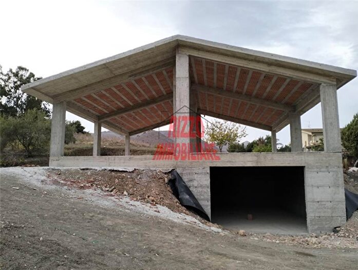 Casa quadrilocale in vendita in Misilmeri