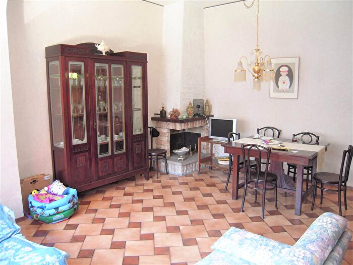 Casa con 5 locali in vendita in Viareggio