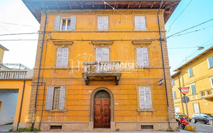 Appartamento con 5 locali in vendita in Via Alessandro Plessi, Vignola