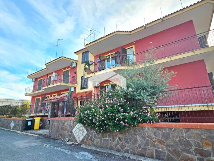 Appartamento trilocale in affitto in Viale Schellembrid, Centro, Cercola