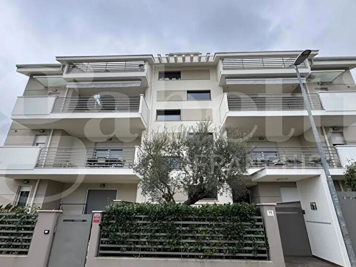 Appartamento quadrilocale in vendita in Via Traversa Gaspari, Giulianova