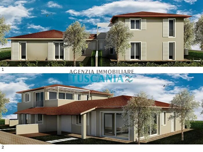 Casa con 5 locali in vendita in Cecina
